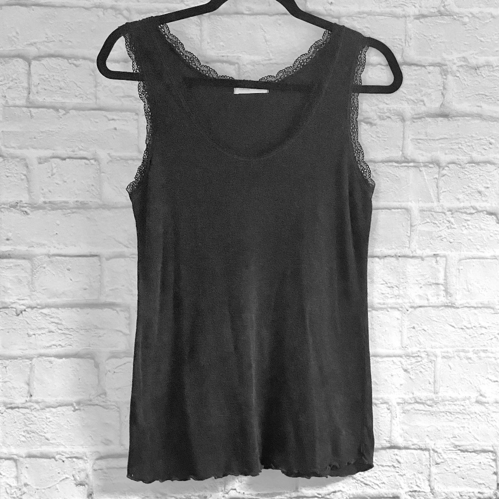 MADE IN ITALY LACE TRIM TEE MEDIUM